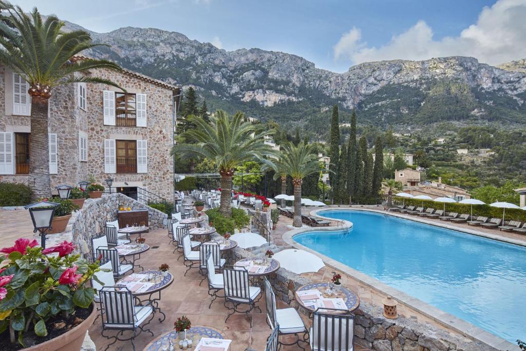 Yoga y Senderismo en el corazón de la Tramuntana – Mallorca - Deià - 8 días