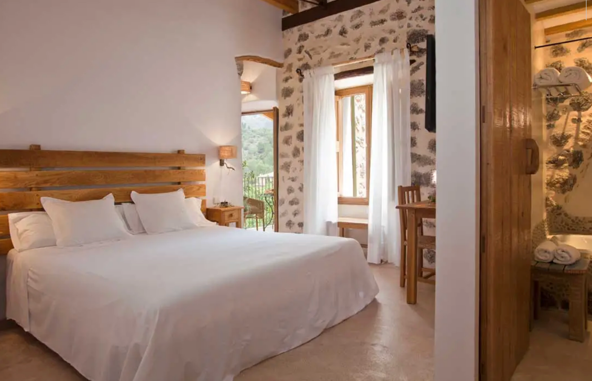 Yoga y Senderismo en el corazón de la Tramuntana – Mallorca - Port de Sóller - 8 días